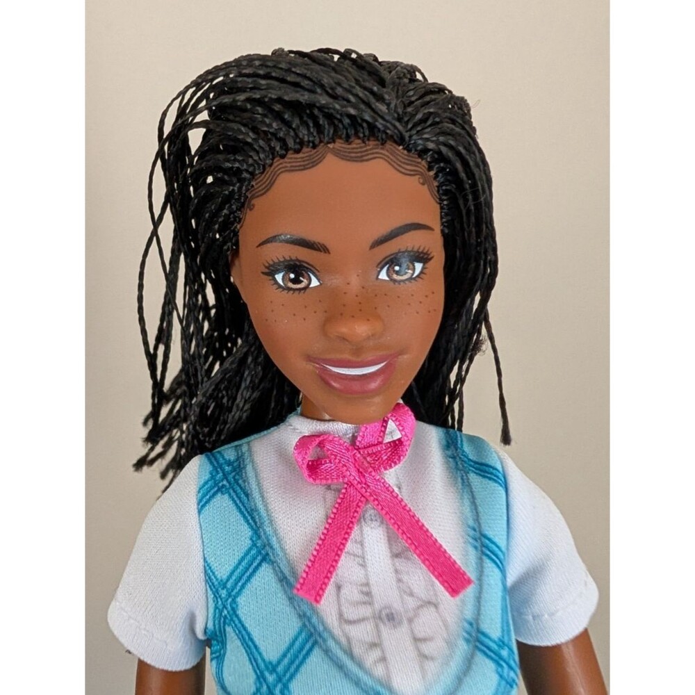 Barbie "Brooklyn" Barbie Mysteries The Great Horse Chase Articulated Barbie Doll